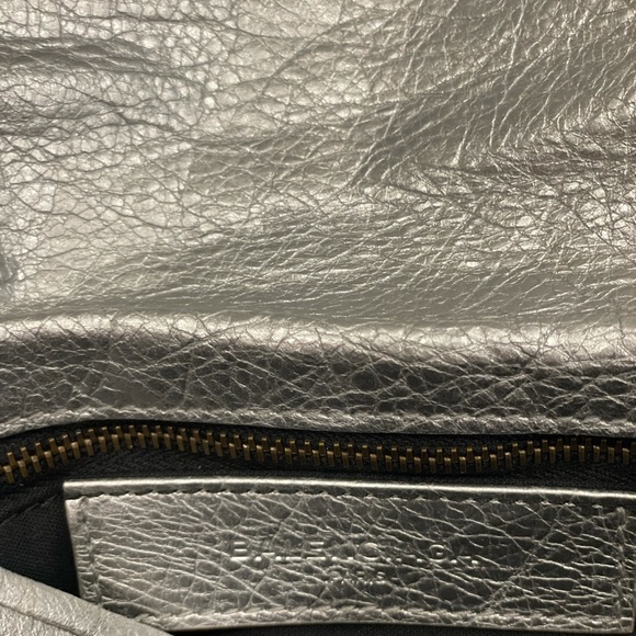 Balenciaga silver crossbody - Picture 5 of 7